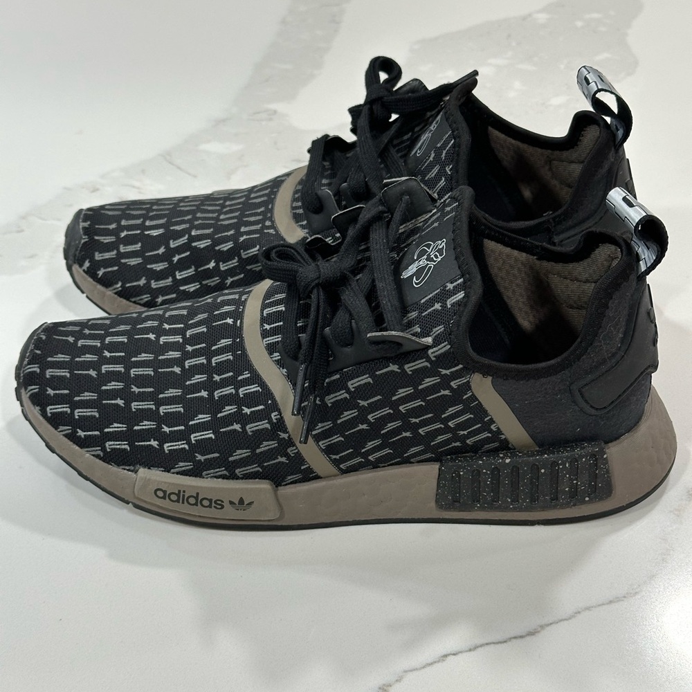 Adidas NMD R1 Star Wars x Mandolarian sz 9.5